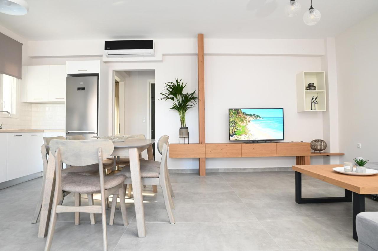 Faidra Apartments Néa Péramos Exteriör bild