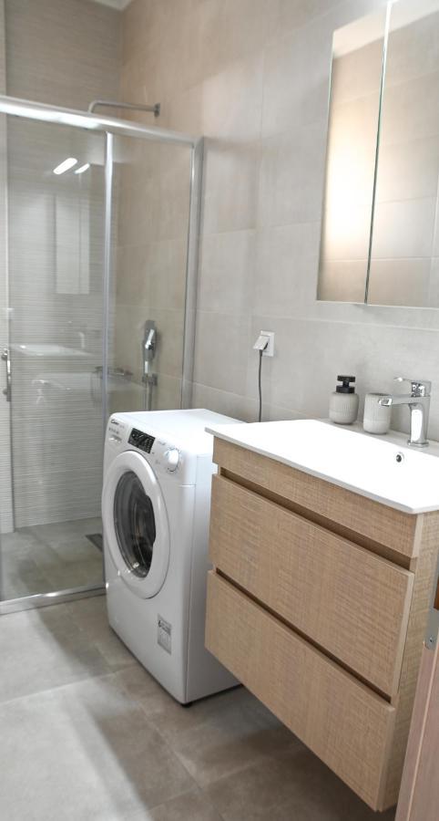 Faidra Apartments Néa Péramos Exteriör bild